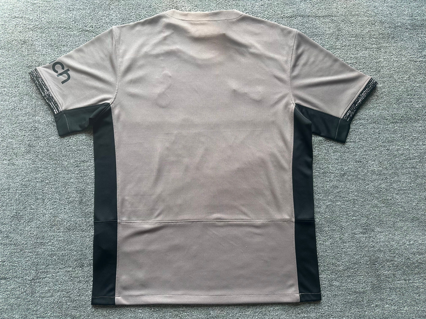 Tottenham 23/24 jersey