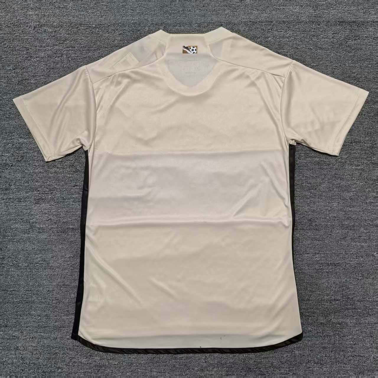 La Galaxy 24/25 Jersey