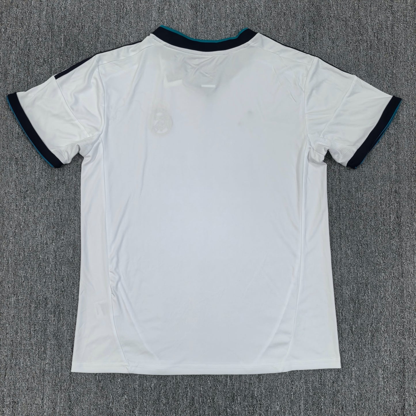 Real Madrid Retro Jersey 17/18