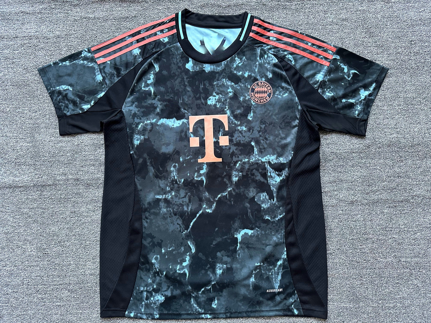 Maillot Bayern Munich Extérieur 24/25