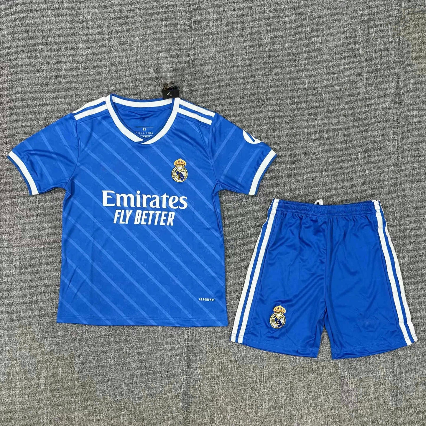 Real Madrid 25/26 Kids Kit