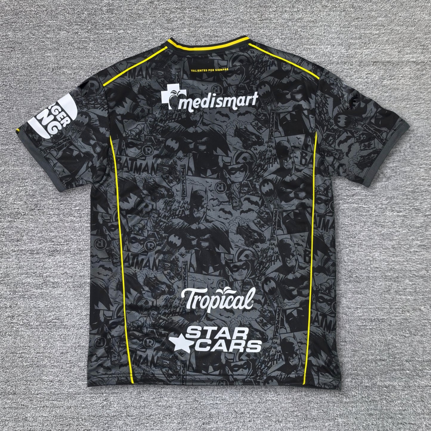 Maillot Deportivo Saprissa X Batman 2025-2026